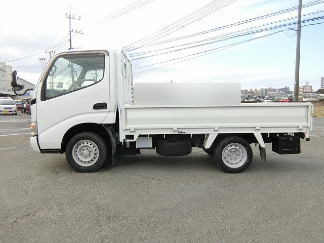 トヨタトヨエース平ボディ小型（2t・3t）[写真06]