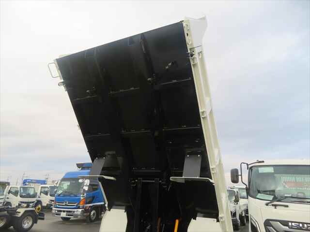 三菱ふそうキャンターダンプ小型（2t・3t）[写真19]