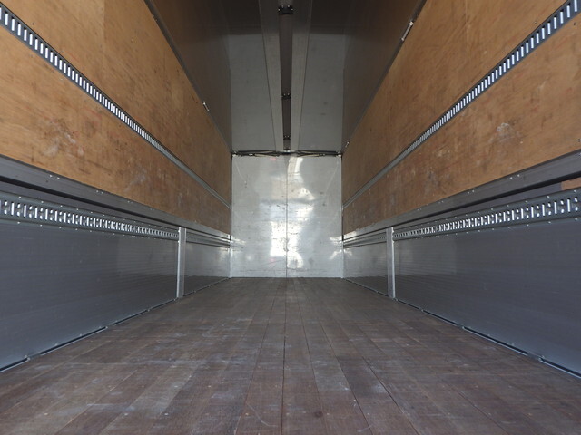 日野プロフィアアルミウイング大型（10t）[写真10]