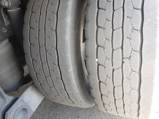 日野プロフィアアルミウイング大型（10t）[写真39]