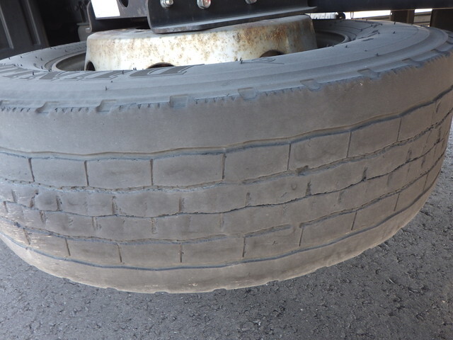 日野プロフィアアルミウイング大型（10t）[写真40]