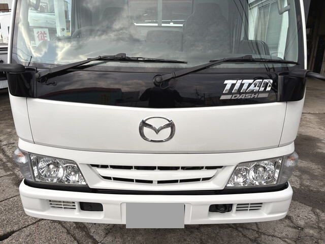 マツダタイタンダッシュ平ボディ小型（2t・3t）[写真03]