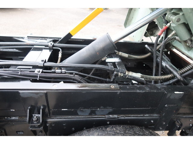 日野デュトロパッカー車（塵芥車）小型（2t・3t）[写真19]