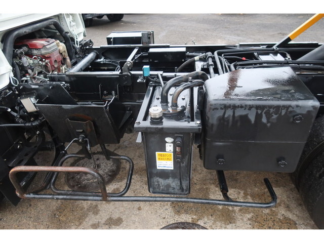 日野デュトロパッカー車（塵芥車）小型（2t・3t）[写真20]