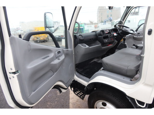 日野デュトロパッカー車（塵芥車）小型（2t・3t）[写真29]