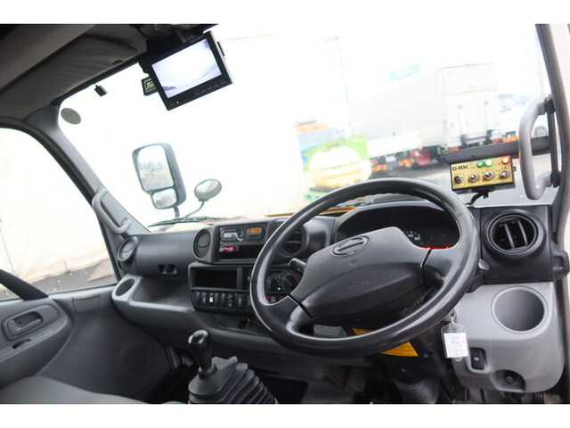 日野デュトロパッカー車（塵芥車）小型（2t・3t）[写真32]