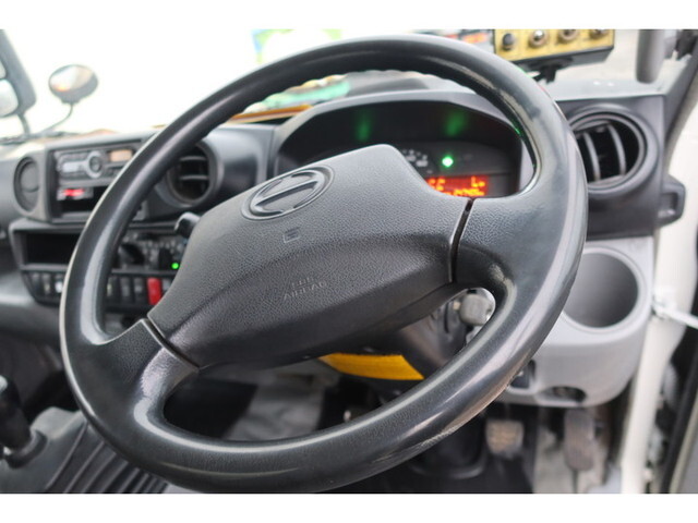 日野デュトロパッカー車（塵芥車）小型（2t・3t）[写真34]