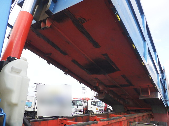 いすゞギガ深ダンプ（土砂禁ダンプ）大型（10t）[写真18]