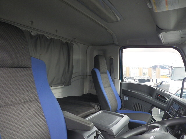 いすゞギガ深ダンプ（土砂禁ダンプ）大型（10t）[写真24]