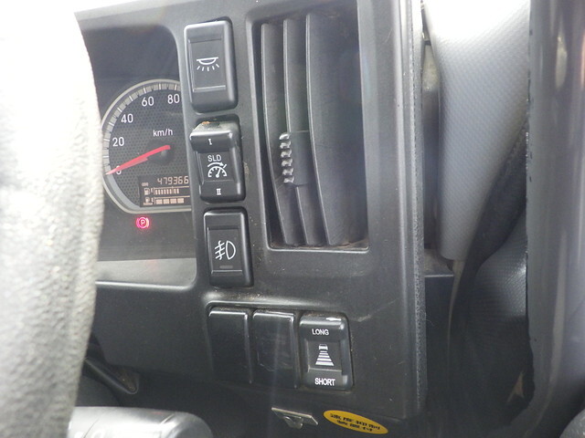 いすゞギガ深ダンプ（土砂禁ダンプ）大型（10t）[写真31]