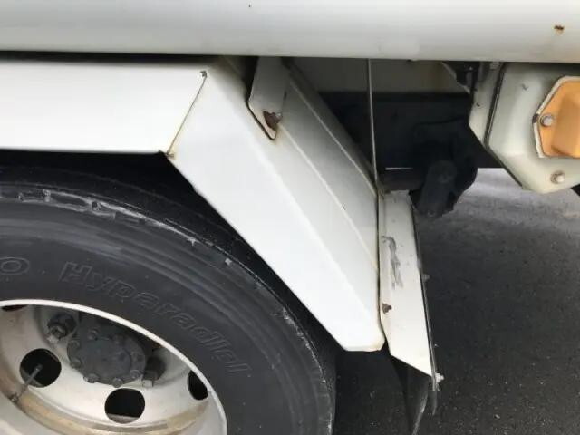 いすゞエルフパッカー車（塵芥車）小型（2t・3t）[写真32]