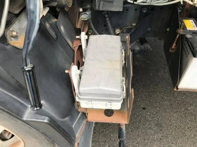 いすゞエルフパッカー車（塵芥車）小型（2t・3t）[写真33]