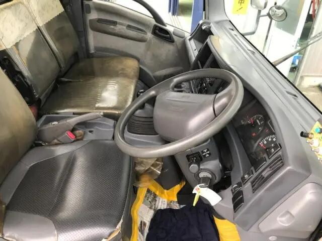 いすゞエルフパッカー車（塵芥車）小型（2t・3t）[写真07]