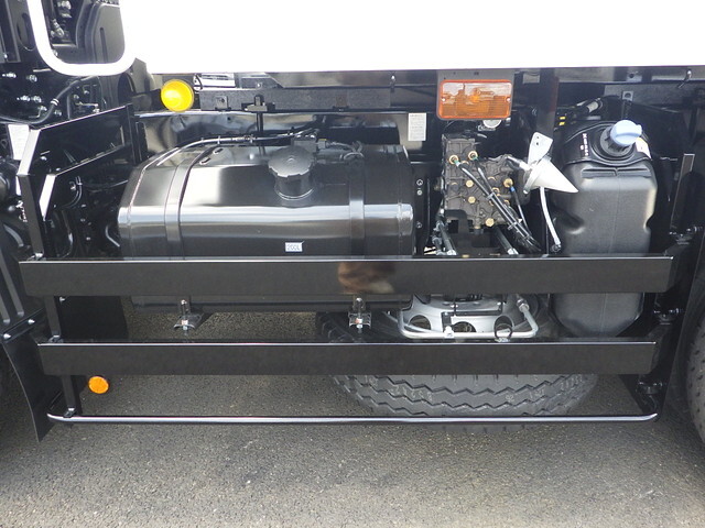 三菱ふそうスーパーグレートダンプ大型（10t）[写真11]