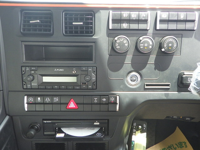 三菱ふそうスーパーグレートダンプ大型（10t）[写真25]