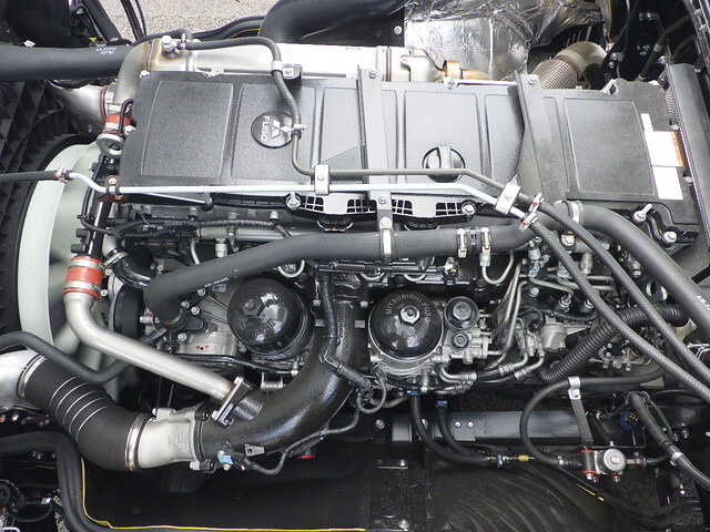 三菱ふそうスーパーグレートダンプ大型（10t）[写真36]