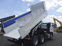 三菱ふそうスーパーグレートダンプ大型（10t）[写真05]