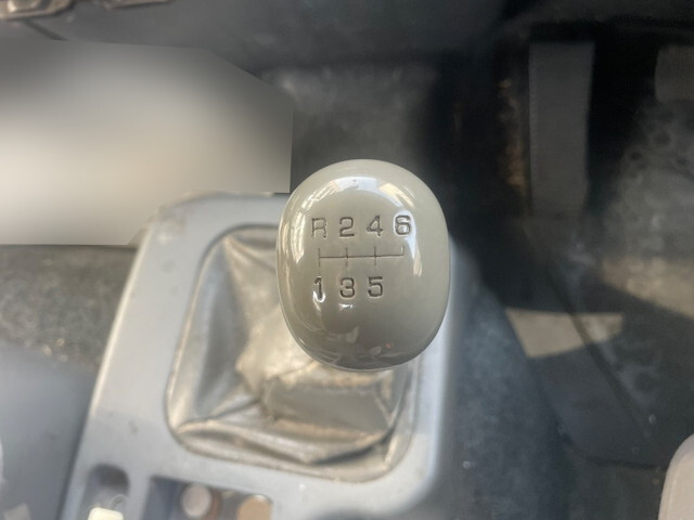 三菱ふそうファイタークレーン5段増トン（6t・8t）[写真27]