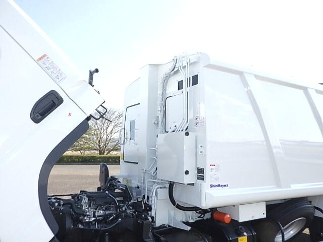 三菱ふそうキャンターパッカー車（塵芥車）小型（2t・3t）[写真27]