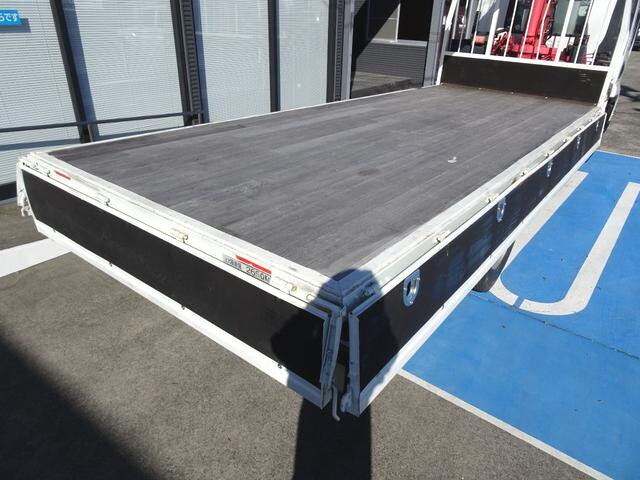 いすゞフォワードクレーン4段中型（4t）[写真09]