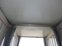 いすゞエルフ冷凍車（冷蔵車）小型（2t・3t）[写真11]