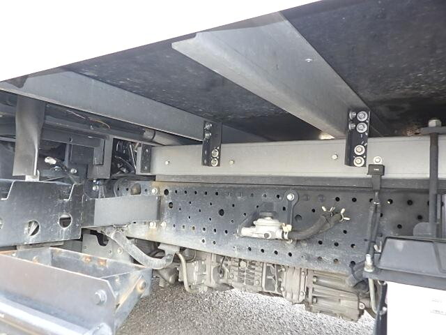 いすゞエルフ冷凍車（冷蔵車）小型（2t・3t）[写真15]