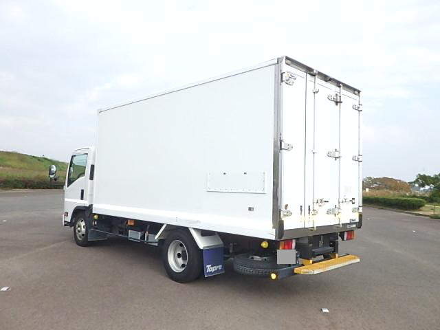 いすゞエルフ冷凍車（冷蔵車）小型（2t・3t）[写真02]