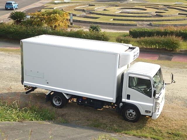 いすゞエルフ冷凍車（冷蔵車）小型（2t・3t）[写真21]