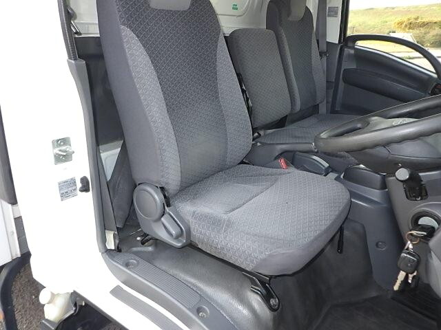 いすゞエルフ冷凍車（冷蔵車）小型（2t・3t）[写真26]