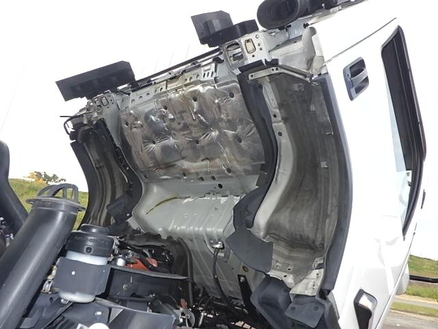 いすゞエルフ冷凍車（冷蔵車）小型（2t・3t）[写真31]