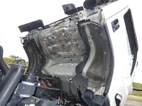 いすゞエルフ冷凍車（冷蔵車）小型（2t・3t）[写真32]