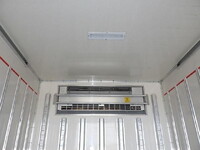 いすゞエルフ冷凍車（冷蔵車）小型（2t・3t）[写真10]