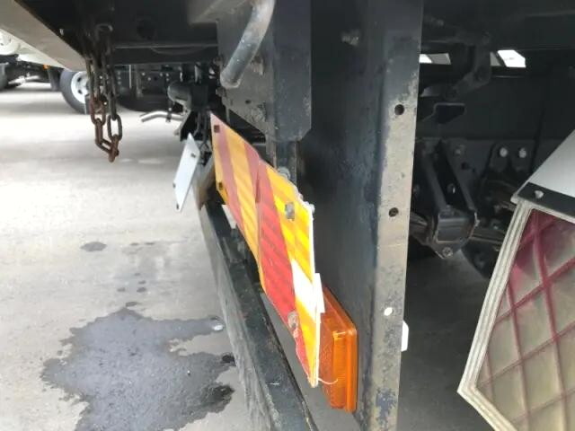 いすゞフォワードダンプ中型（4t）[写真28]