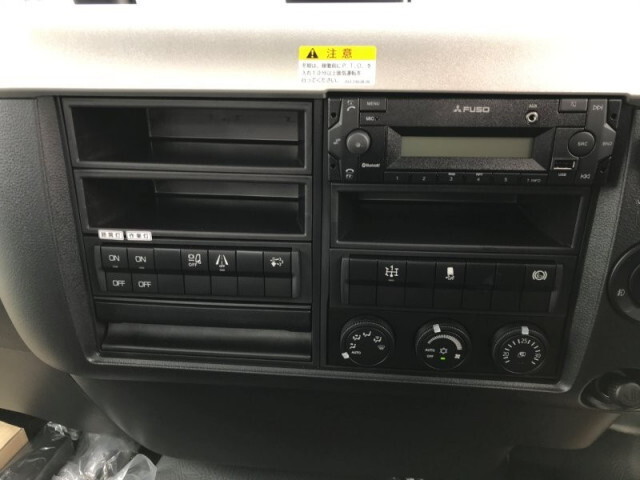 三菱ふそうファイターコンテナ専用車中型（4t）[写真10]