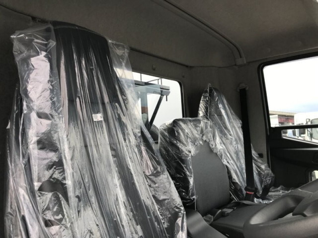 三菱ふそうファイターコンテナ専用車中型（4t）[写真17]