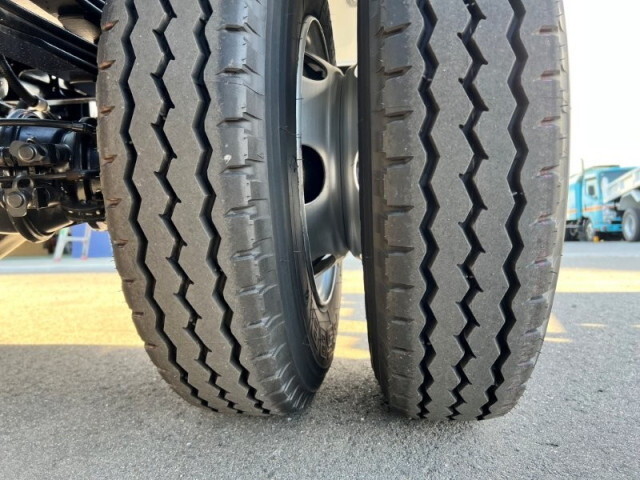 三菱ふそうファイターコンテナ専用車中型（4t）[写真24]