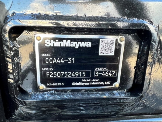 三菱ふそうファイターコンテナ専用車中型（4t）[写真34]