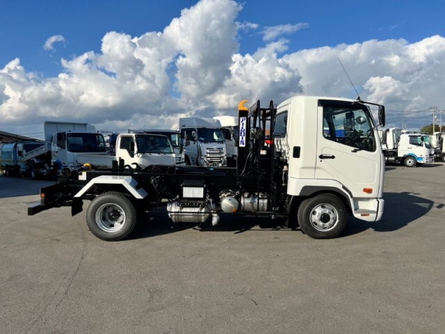 三菱ふそうファイターコンテナ専用車中型（4t）[写真04]