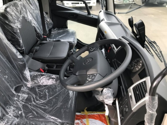 三菱ふそうファイターコンテナ専用車中型（4t）[写真07]