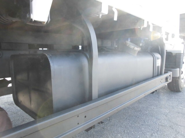 三菱ふそうキャンタークレーン4段小型（2t・3t）[写真18]