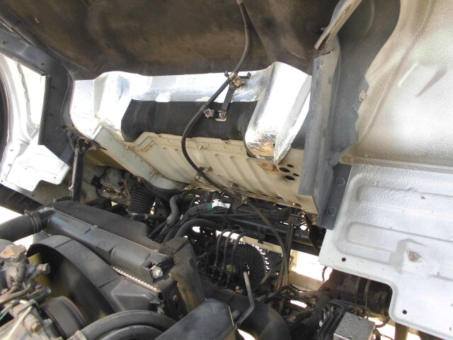 三菱ふそうキャンタークレーン4段小型（2t・3t）[写真27]