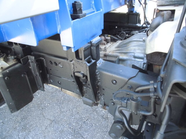 三菱ふそうキャンタークレーン4段小型（2t・3t）[写真28]