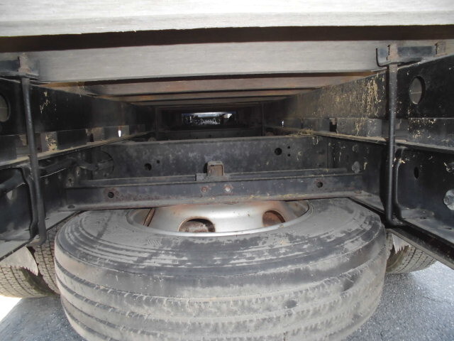 三菱ふそうキャンタークレーン4段小型（2t・3t）[写真09]