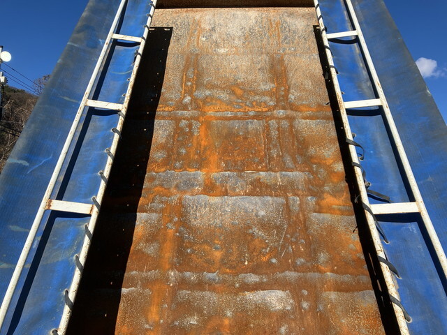 三菱ふそうキャンターダンプ小型（2t・3t）[写真14]