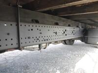 いすゞフォワード平ボディ中型（4t）[写真13]