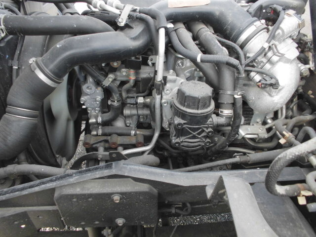 いすゞフォワード平ボディ中型（4t）[写真18]