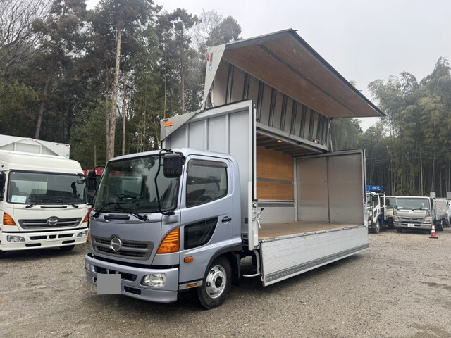 日野レンジャーアルミウイング中型（4t）[写真01]