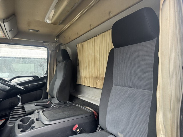 日野レンジャーアルミウイング中型（4t）[写真15]