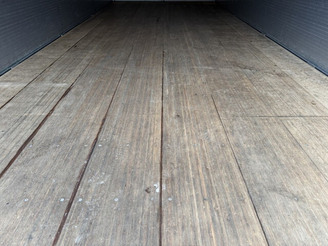 日野レンジャーアルミウイング中型（4t）[写真18]