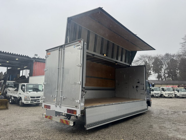 日野レンジャーアルミウイング中型（4t）[写真02]